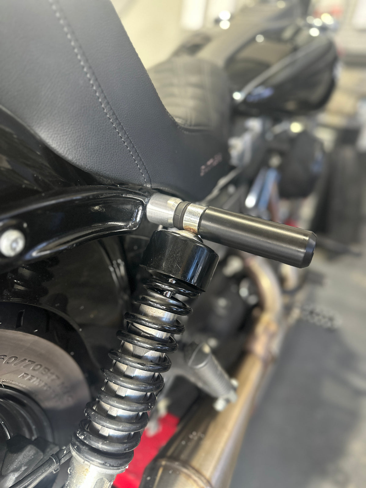 TWISTD Shock slider DYNA 99-05