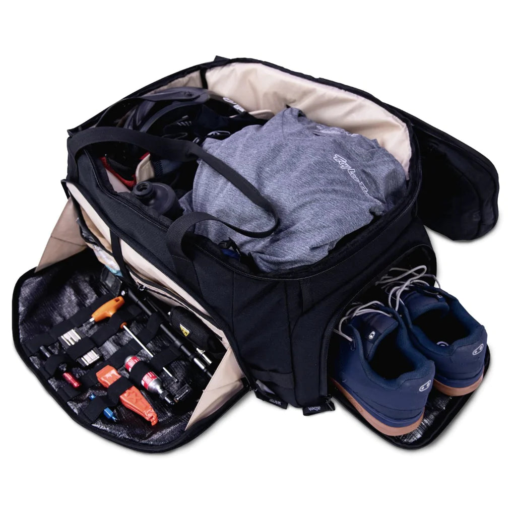 Karupt Logo ALBEK DUFFEL bag