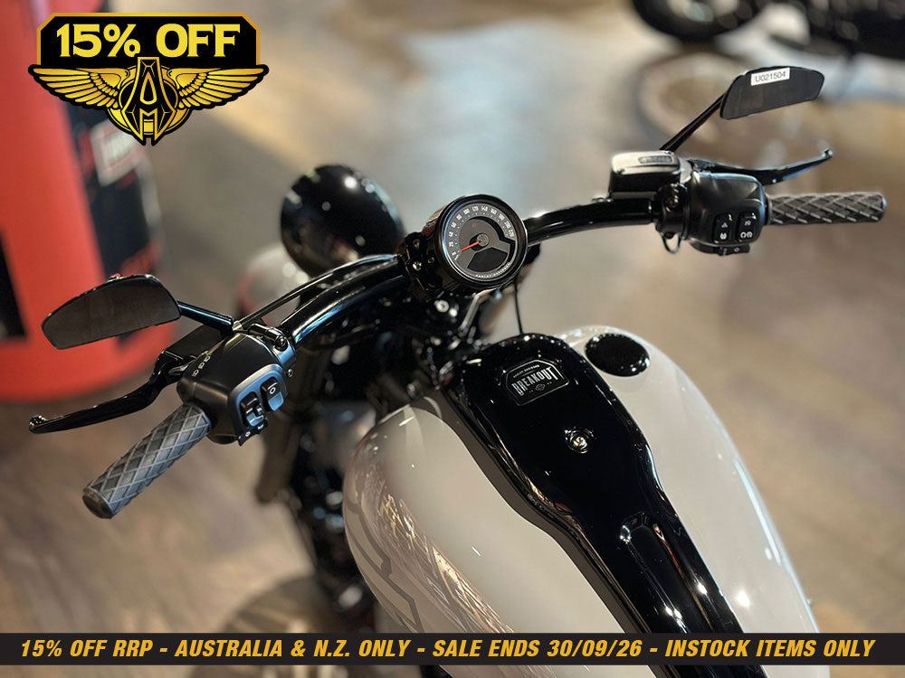 Diamond Handgrips - Black. Fits CVO Touring 2023up, Street Glide & Road Glide 2024up, Touring 2025up & Softail 2025up