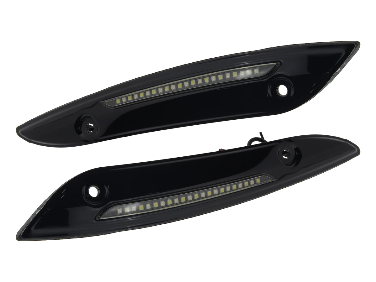 LED Dynamic Windshield Trim - Smoke Lens, Black Housing. With Sequential Amber Turn, White Run. Fits Road Glide 2015-2023