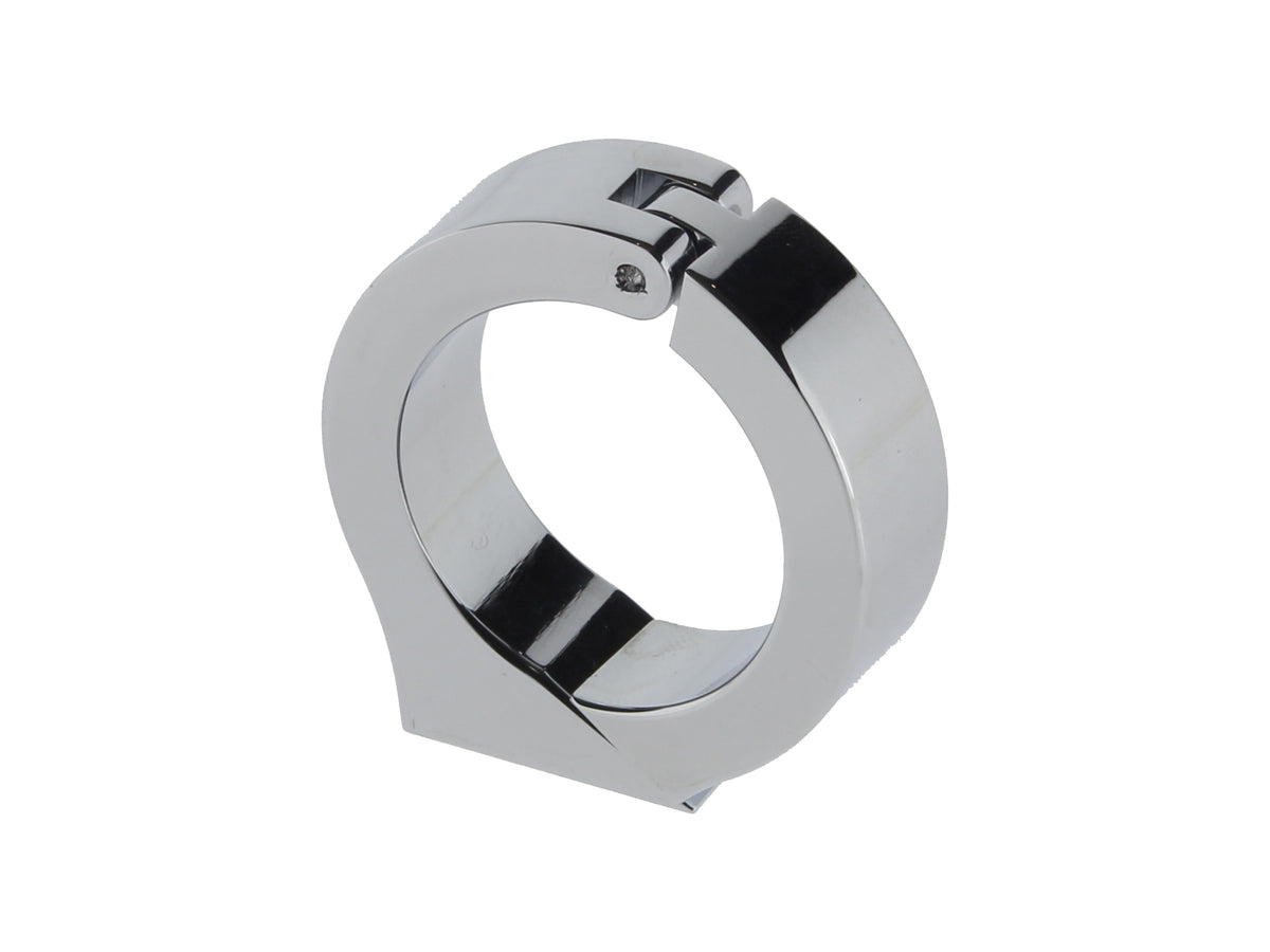 Cup Mounting Bracket - Chrome. Fits 1-1/4in. Diameter Handlebars using Dakota 1-7/8in. or 2-1/16in. Gauge Cup.