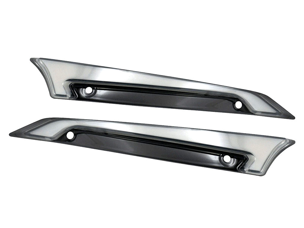 LED FusionFX Windshield Trim - Smoke Lens, Black Housing. With Amber Turn, White Run. Fits Road Glide 2015-2023
