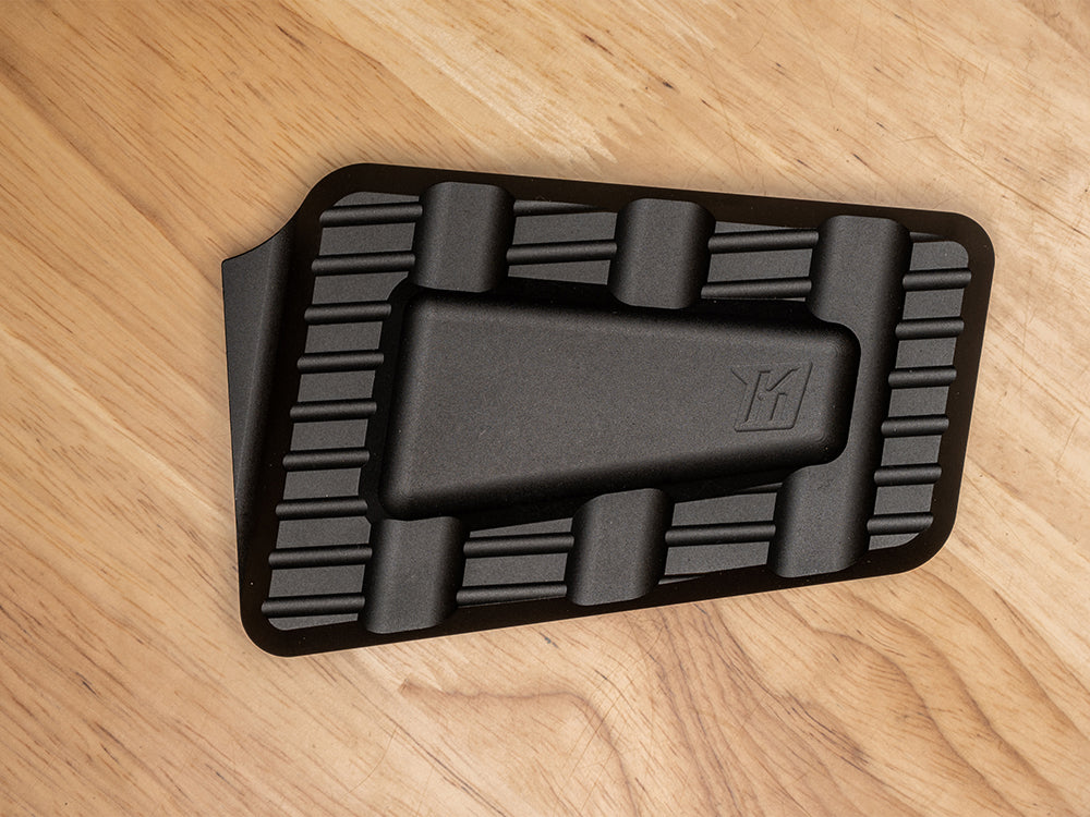 Trackboard Brake Pedal Pad – Black. Fits Touring 1980up, FL Softail 1986-2017 & Dyna Switchback 2012-2016 – Kodlin