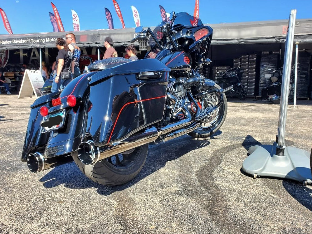 Dominator 2-into-2 Dual Exhaust - CVO Eclipse Black with Eclipse Black 4.5in. Mufflers. Fits Touring 2017up