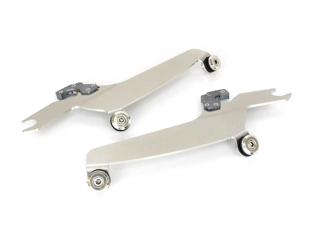 Windshield Mount Kit. Fits Yamaha V-Star XVS650 & 1100 Custom Models 1998up.