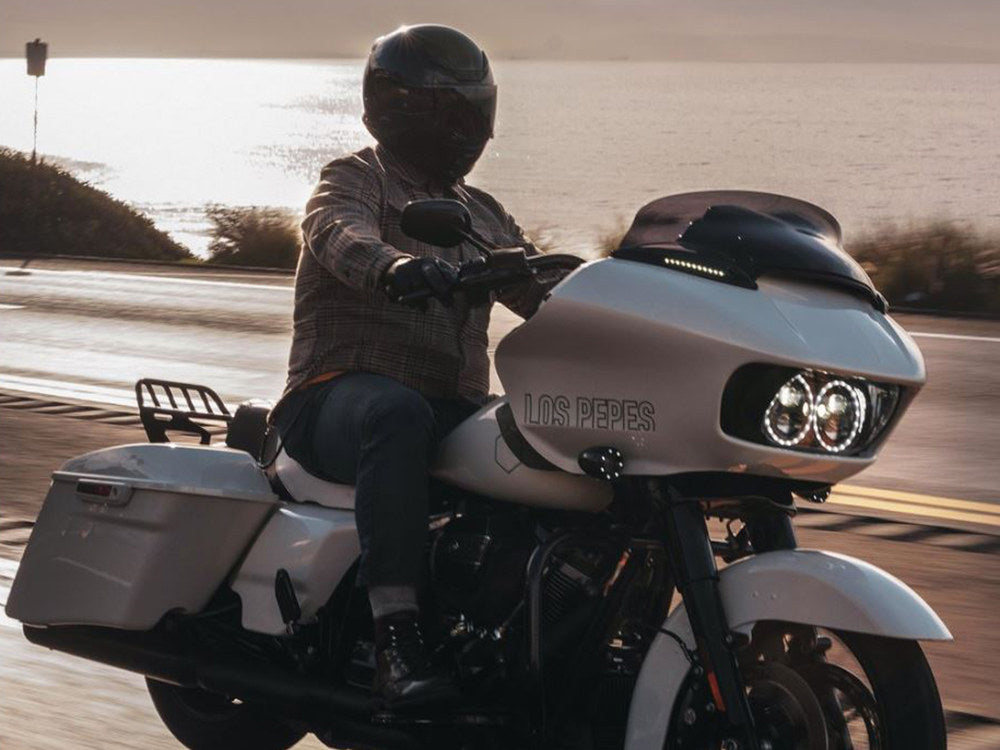 6.5in. Spoiler Windshield – Dark Smoke. Fits Road Glide 2015-2023 – Memphis Shades
