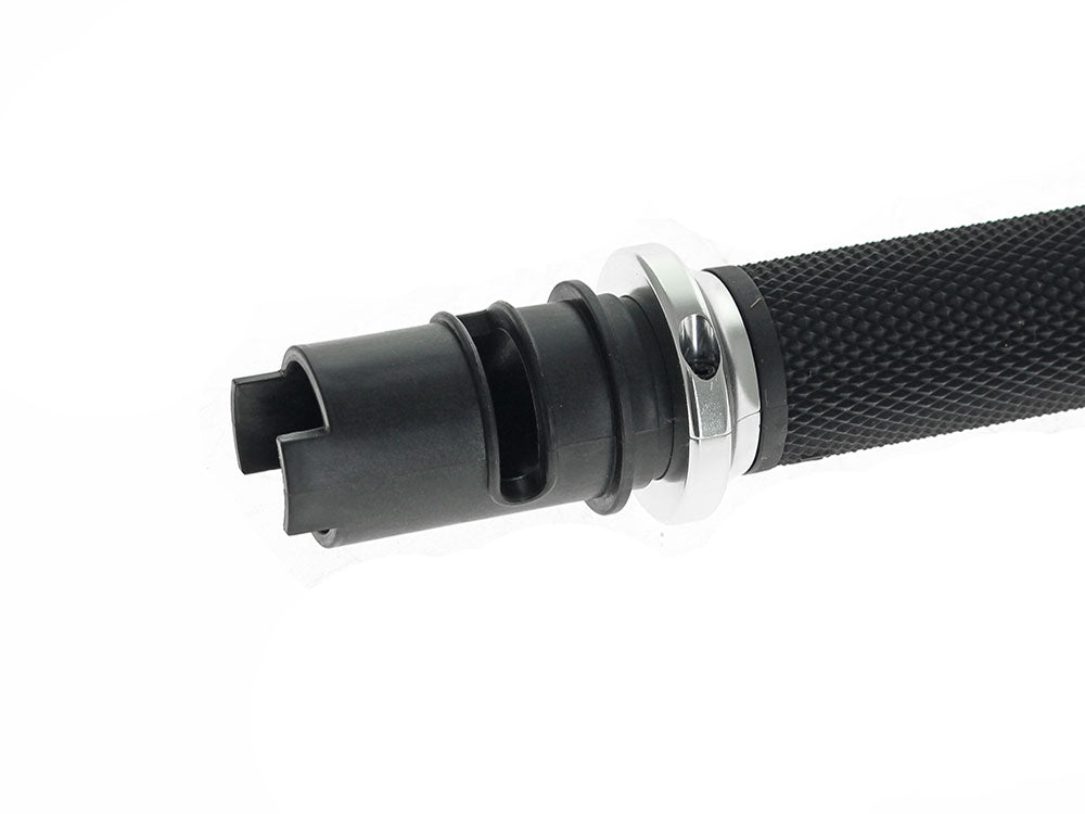 Ruffian Lock-On Handgrips – Black/Silver. Fits CVO Touring 2023up, Street Glide & Road Glide 2024up, Touring 2025up & Softail 2025up – ODI Grips & Bars