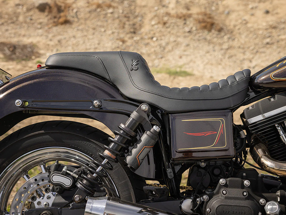 Thrashin X Saddlemen Step-Up Tuck & Roll Dual Seat. Dyna 2006-2017