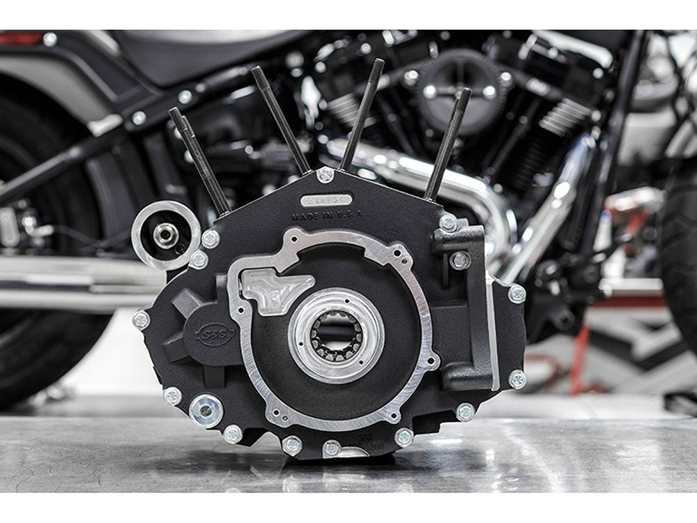 Crankcase Assembly with 4-1/2in. Bore - Black. Fits Touring 2017up