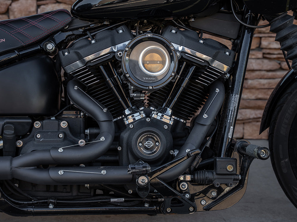 Assault Clear Air Cleaner Kit – Gloss Black. Fits Touring 2017-2024 & Softail 2018-2024 – Trask Performance