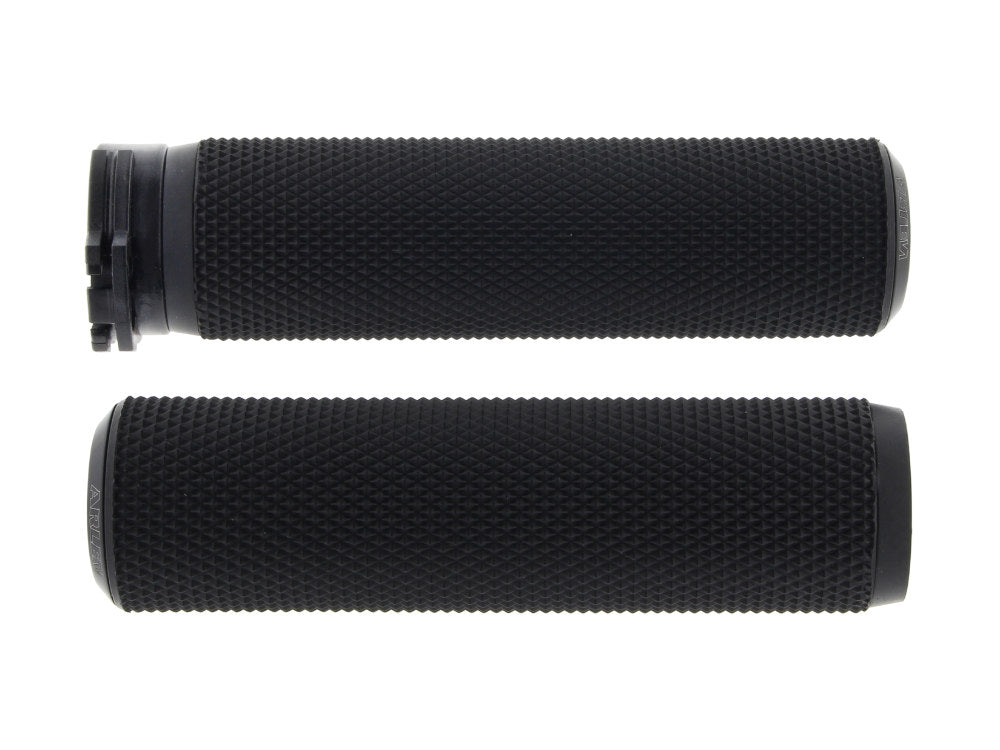 Knurled Fusion Handgrips – Black. Fits H-D with Throttle Cable.